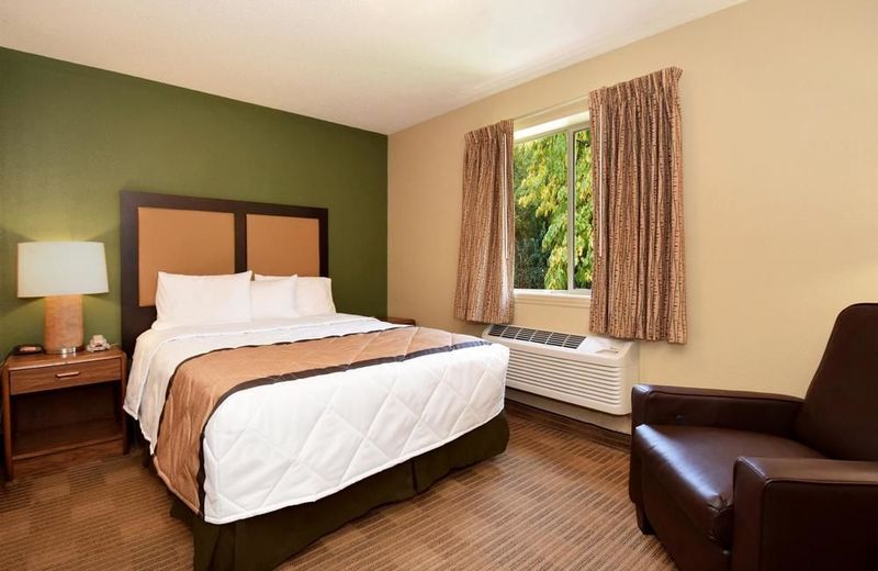 Extended Stay America Suites - Rockford - State Street