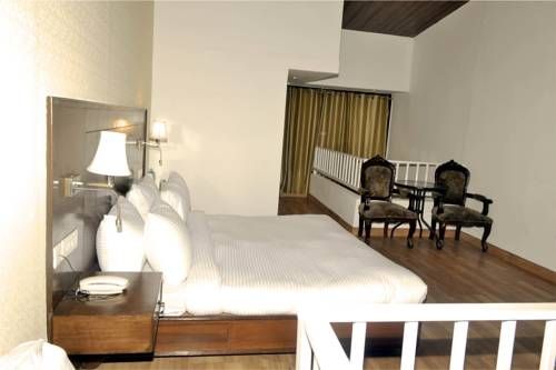Treehouse Chail Villas