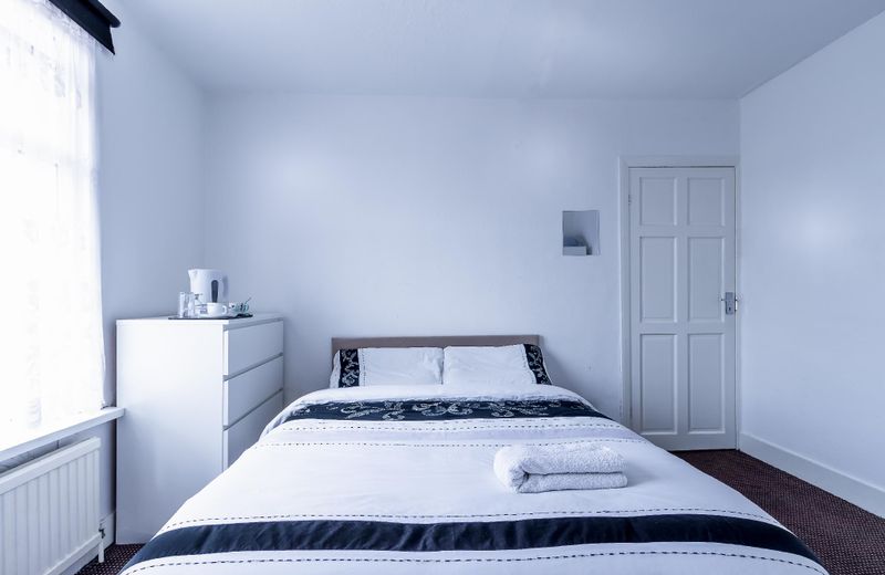 Barking Guest House