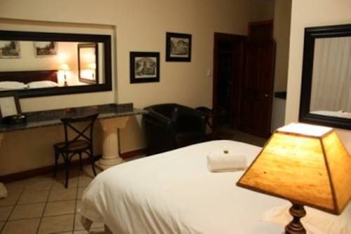 Croc River Lodge