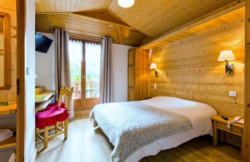 Logis Hotel Gai Soleil