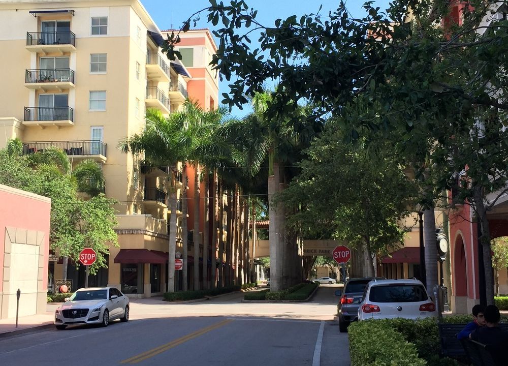 LYX Suites at Merrick Park in Coral Gables