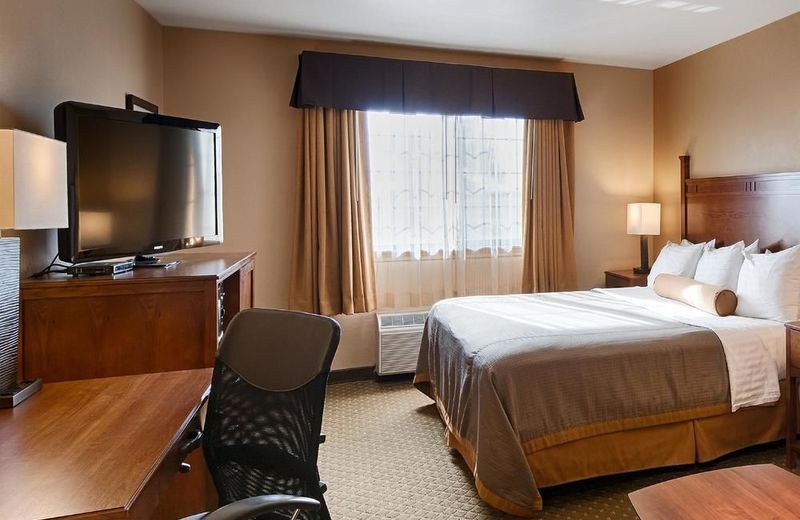 Best Western Plus Red River Inn