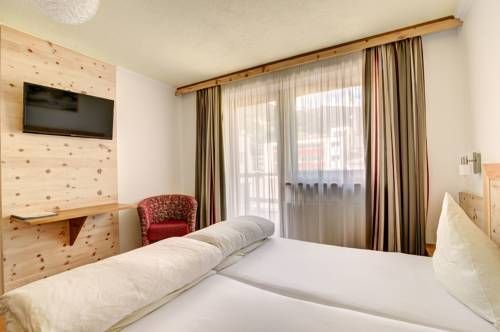 Hotel Enzian Paznaun