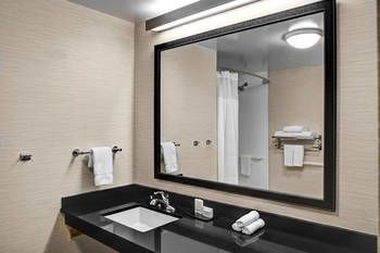 Fairfield Inn & Suites by Marriott Los Angeles LAX/El Segundo