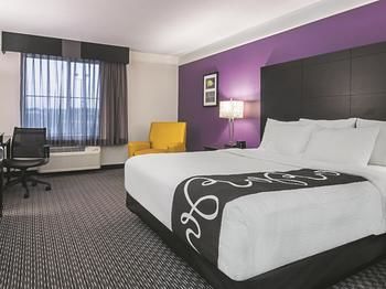 La Quinta by Wyndham Detroit Utica