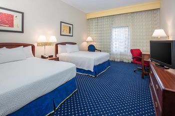 Courtyard by Marriott Dayton North