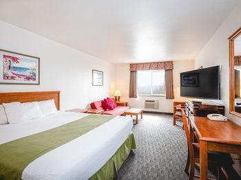 Paradise Inn & Suites at Lincoln City
