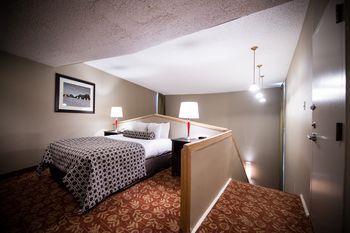 Crowne Plaza Hotel Philadelphia-Cherry Hill, an IHG Hotel