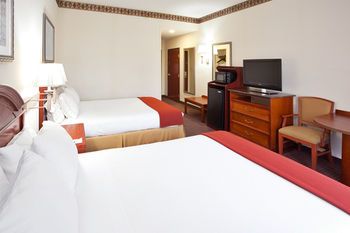 Holiday Inn Express Toledo-Oregon, an IHG Hotel
