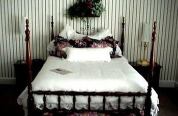 Claremont Inn & Winery