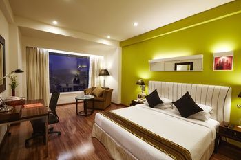 Vivanta Vijayawada, MG Road
