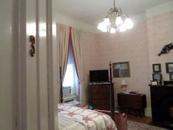 Hillard House Inn