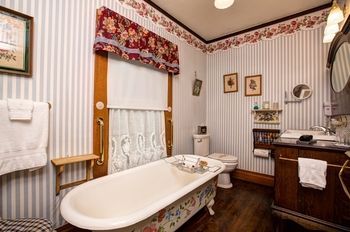 Dunbar House Inn and Event Property