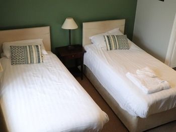 The Old Pheasant Hotel