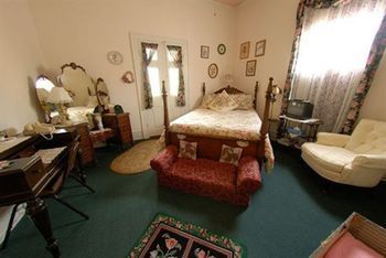 Carrier Houses B&B