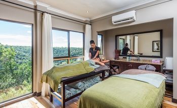 Kariega Game Reserve Main Lodge