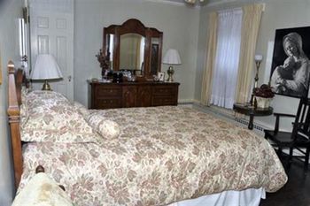 Robertshaw Country House Bed & Breakfast