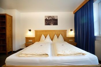 Alpenstern Pension Suites