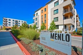 Global Luxury Suites in Menlo Park