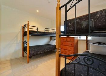 Palm Cove Retreat