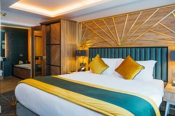 Iveagh Garden Hotel
