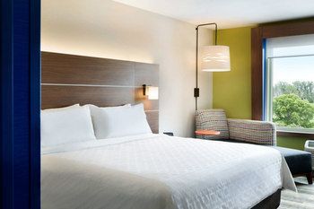 Holiday Inn Express - Auburn Hills South, an IHG Hotel