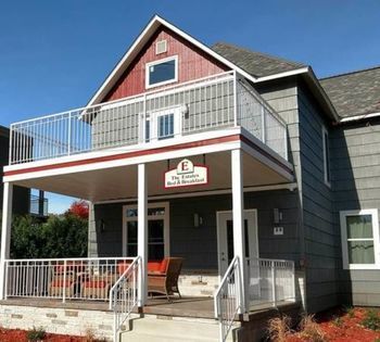 The Estates Bed & Breakfast