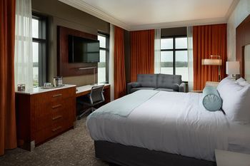The Merrill Hotel & Conference Center, Muscatine, a Tribute Portfolio Hotel