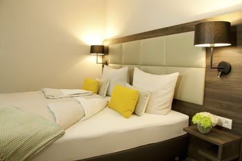 Hotel Am Moosrain Garni