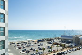 ApartHotel Okeanos on the Beach