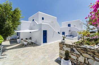Dryades Family Hotel
