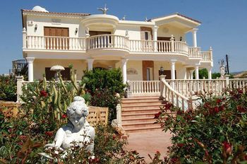 Purple Grape Villa