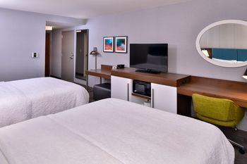 Hampton Inn & Suites Buena Park