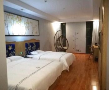 Jiulong Theme Hotel