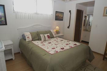 Kona Alii 209 - One Bedroom Condo