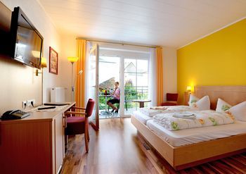 Winzerhotel und Restaurant zum Moselstrand