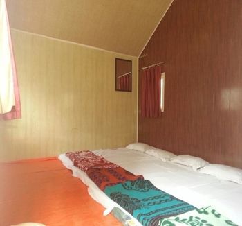 Camp Roxx
