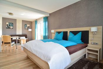 Hotel-Restaurant-Weingut Kapellenhof