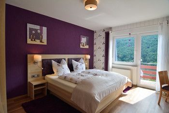 Hotel-Restaurant-Weingut Kapellenhof