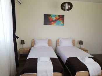 Hotel A-minis