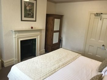 The Carre Arms Hotel & Restaurant