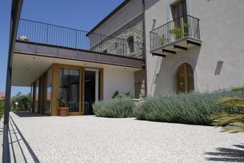 Alimunera Hotel