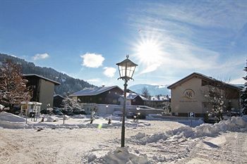 Outdoor Pictures 24