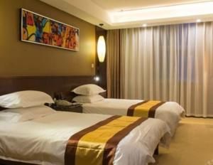 Sunshine Coast Hotel