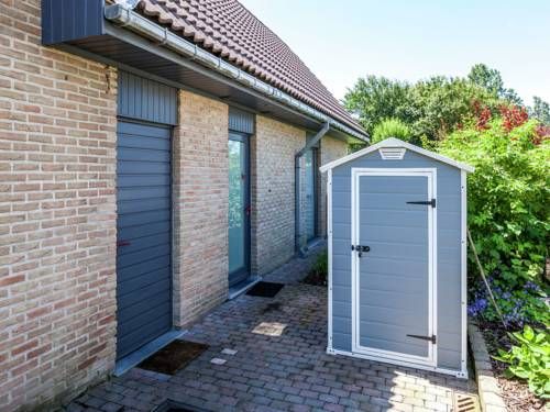 Outdoor Pictures 24