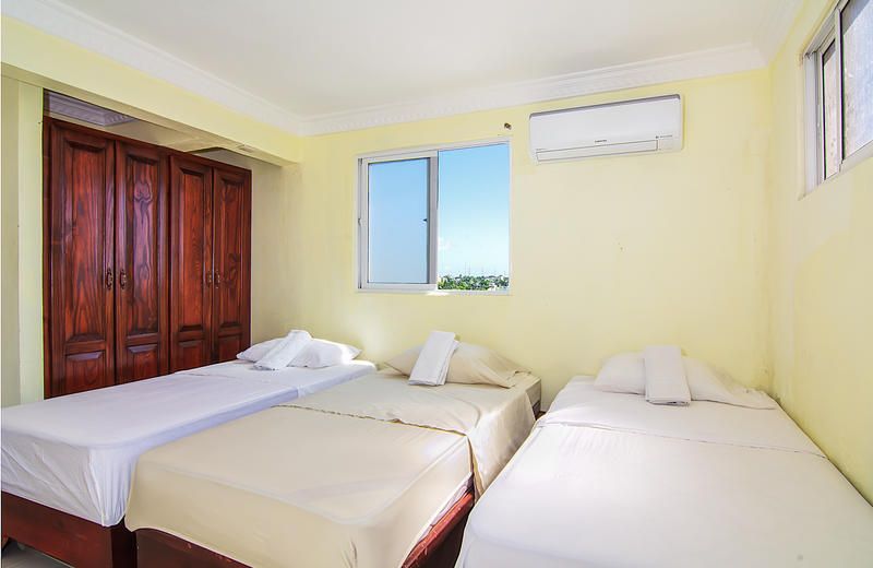 Tropical Island Apartahotel