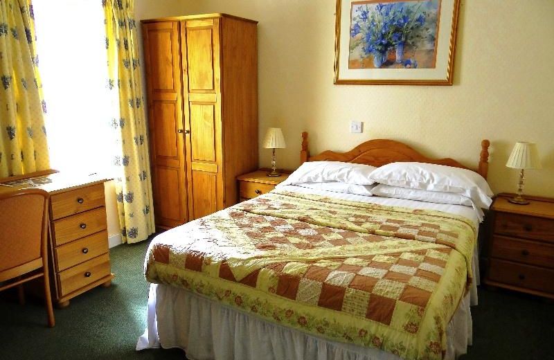 ALTAMOUNT COUNTRY HOUSE HOTEL