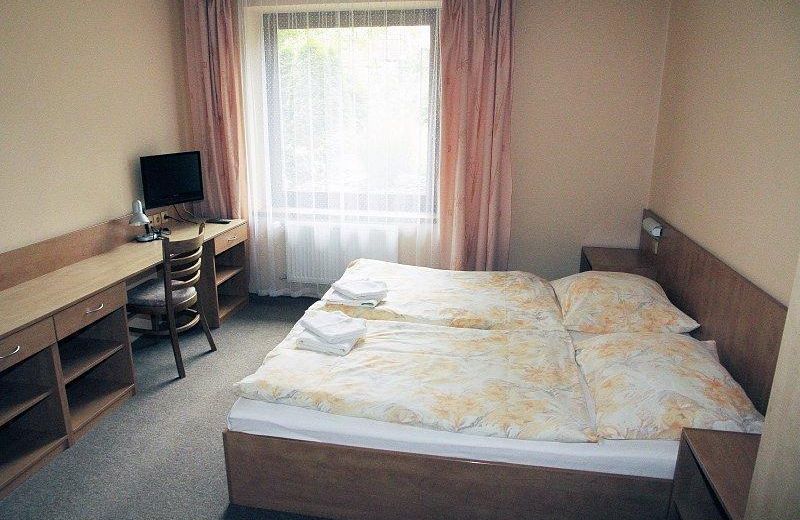 HOTEL JONATHAN