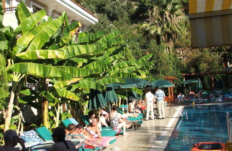 Perdikia Beach